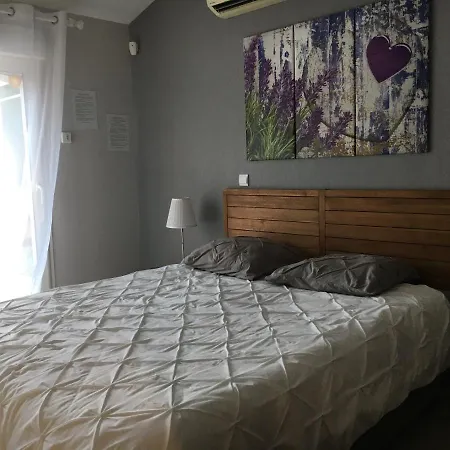 Bed and breakfast Les Lavandes Alleins