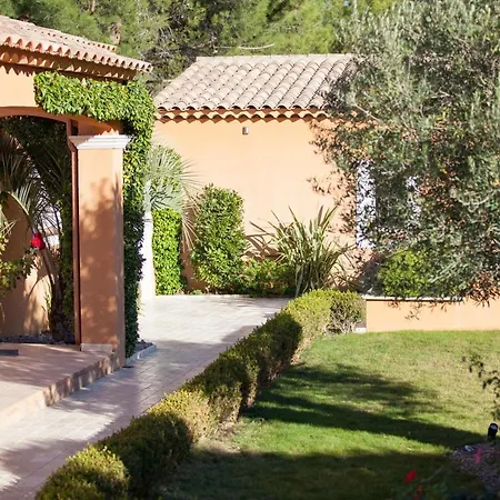 Bed and breakfast Les Lavandes Alleins
